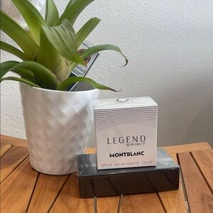 Montblanc Legend Spirit Vase - White and Black